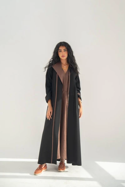 عباية كريب باللون الاسود مع فستان لينن بني C:6636 Black Crape
