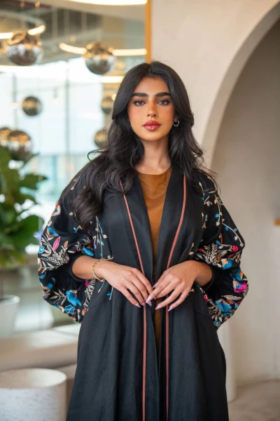 عباية فري سايز بخام لينن باللون الاسود مع تطريزC:6631 Blue