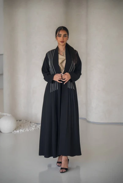 عباية بخام كريب باللون الاسود مع طقم داخلي C:6637 Black