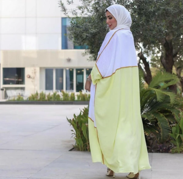 عبايه بلونين الاصفر و الابيض C:3008 YELLOW