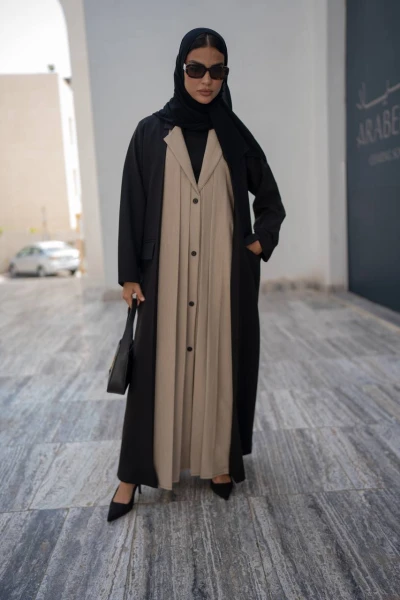عبايه بليزر كريب بلون الاسود مع بيج C:6545 Beige
