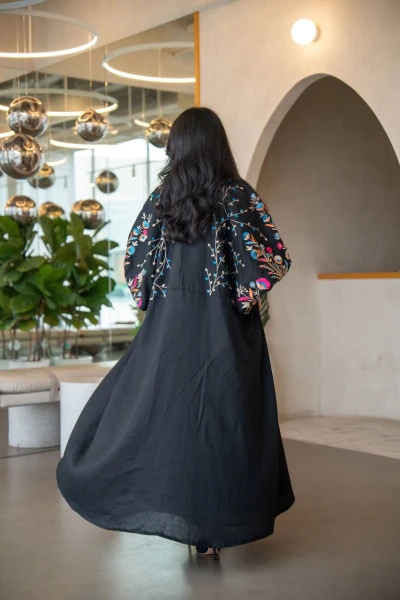 عباية فري سايز بخام لينن باللون الاسود مع تطريزC:6631 Blue