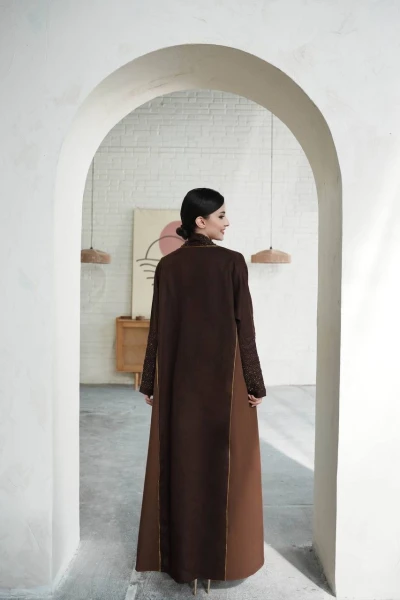 Lenin Abaya in brown with embroidery C: 6600 Brown