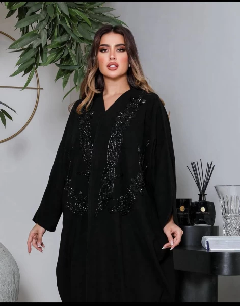 عبايه بشت كريب مع شك يدوي  C:6326