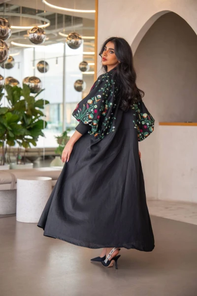 عباية فري سايز بخام لينن باللون الاسود مع تطريز  C:6631 GREEN