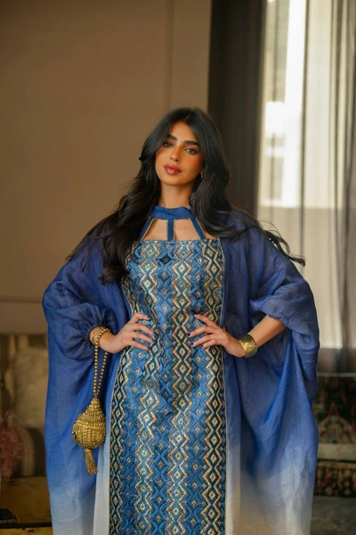 Linen Daraa in blue and light beige C:6609
