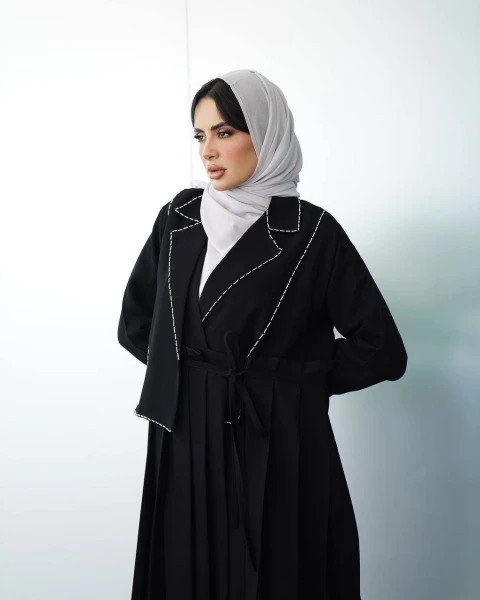 Black crepe abaya with hand sash C:6498