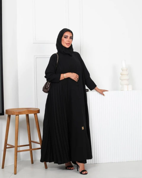 Abaya black crepe with pleats on the sides C:6532