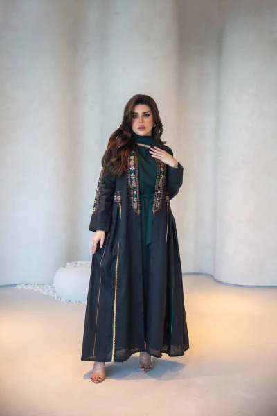 عباية لينن باللون الاسود مع تطريز C:6620