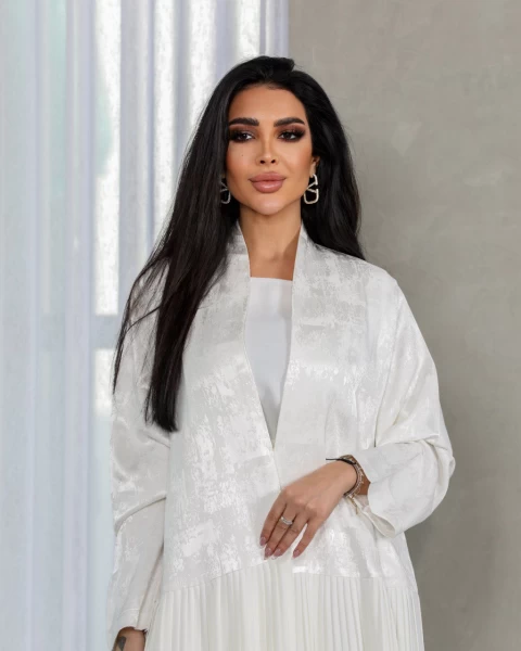 عبايه كريب مع بليسه  C:6419WITHE